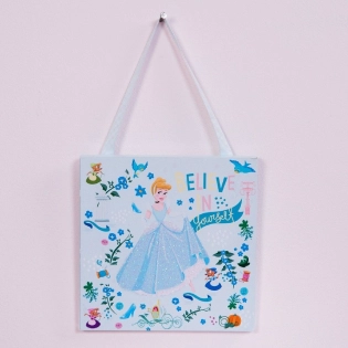 Cinderella Schild