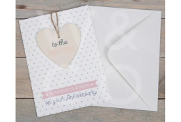 Carte avec cintre en bois - "AU CHARMANT COUPLE"