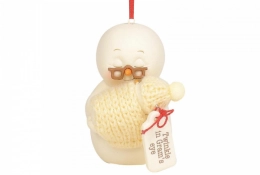 Bébé des neiges, étincelle dans les yeux de grand-mère